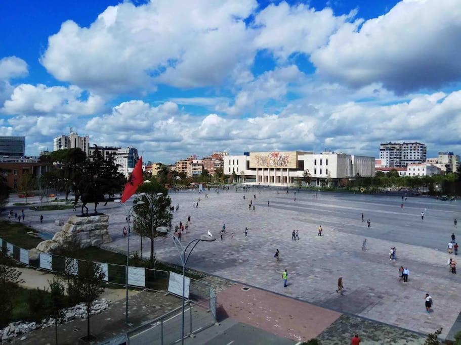 City Centre Big Art'Partment Heart Of The Capital تيرانا المظهر الخارجي الصورة