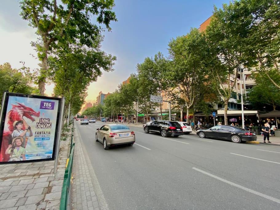 City Centre Big Art'Partment Heart Of The Capital تيرانا المظهر الخارجي الصورة