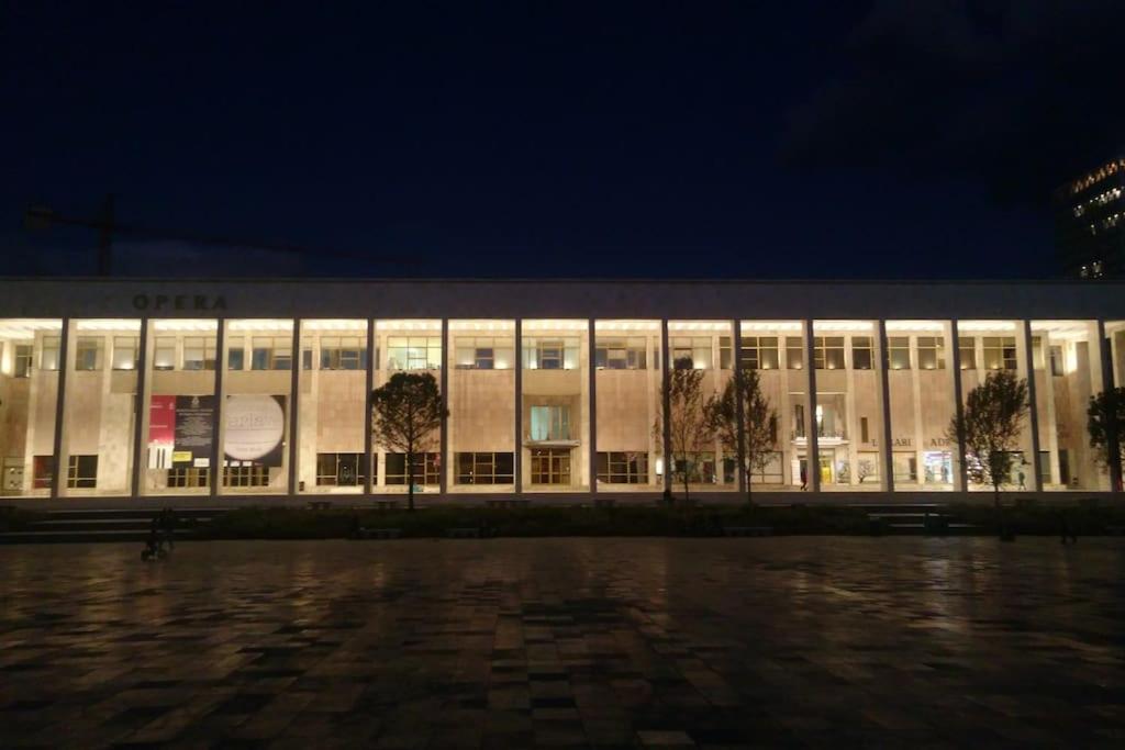 City Centre Big Art'Partment Heart Of The Capital تيرانا المظهر الخارجي الصورة